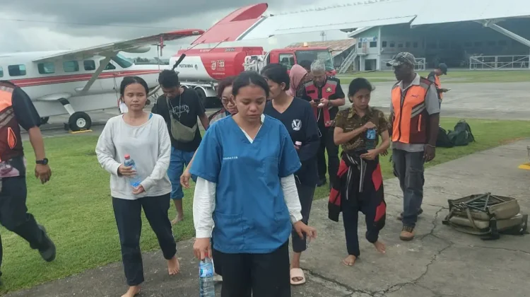 Sembilan Nakes dan Guru dari Koroway Mengungsi ke Jayapura