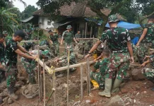 Satgas TMMD Bangun Pos Kamling Perkuat Keamanan Majalengka
