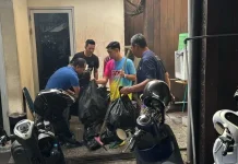ASN Pemkot Pontianak Gotong Royong Bersihkan Lingkungan Kantor