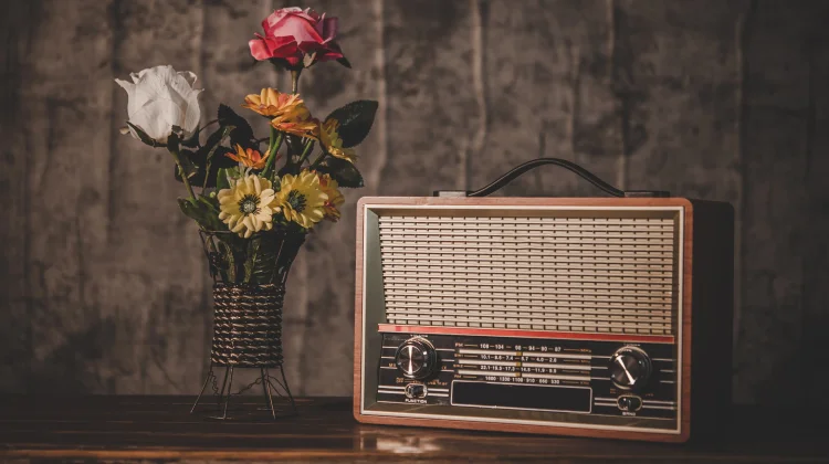 Deretan Peristiwa Dunia yang Pertama Kali Didengar dari Radio