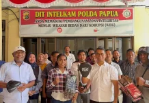 Polda Papua Serahkan Bantuan Peralatan di Sasana Ambroben Boxing