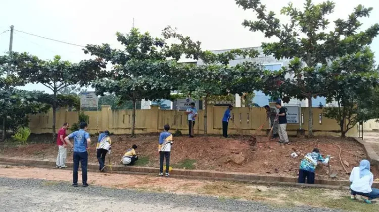 Pemerintah Kecamatan Negeri Agung Gelar Aksi Jum'at Bersih