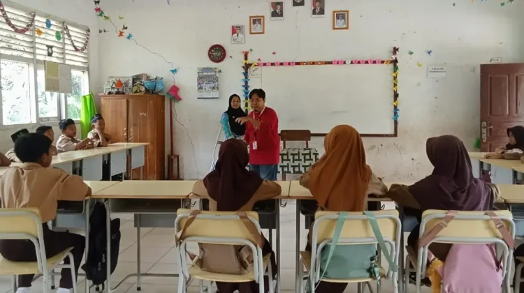 Siswa MIN 1 Way Kanan Dapat Edukasi Literasi