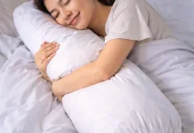 Sejarah dan Fakta Unik Bantal Guling
