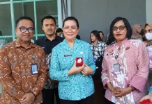 Hasil Karya Anak Binaan LPKA Ambon Dibeli Ketua TP PKK Maluku