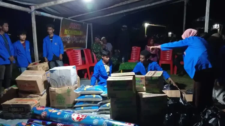 Mahasiswa Polinef Tanggap Darurat Bantu Warga Terdampak Kebakaran