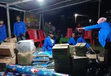 Mahasiswa Polinef Tanggap Darurat Bantu Warga Terdampak Kebakaran