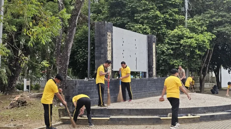 Polresta Pangkalpinang Gelar Aksi Bersih di Tiga Lokasi