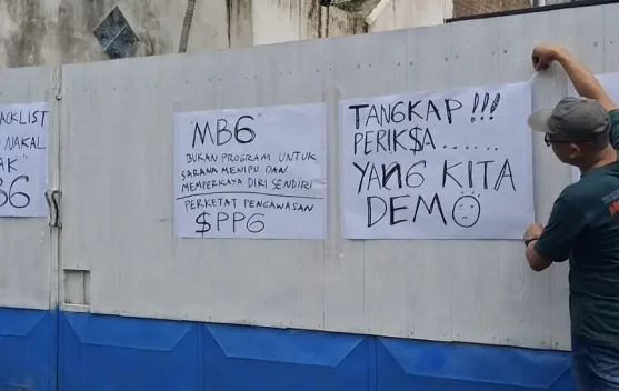 Diduga Lakukan Penipuan, Massa Demo SPPG di Kediri