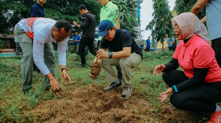 Pemprov Lampung Tanam Pohon di Kawasan PKOR