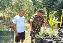 Babinsa Fakfak Perkuat Komsos Bersama Warga Kampung