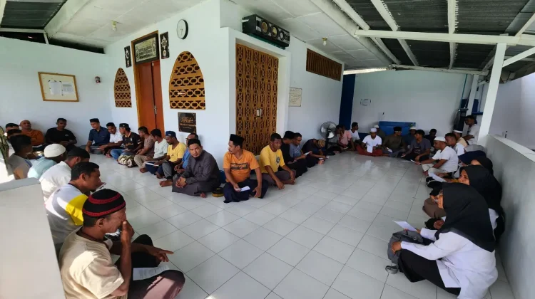 Penyuluh Agama KUA Kei Kecil Ajarkan Tajwid kepada Warga Binaan