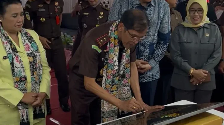 Kajati Jabar Resmikan Griya Adhyaksa Rumdin Kejari Indramayu