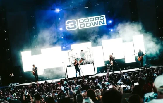 Lagu “Here Without You” Menempati Posisi Teratas Itunes