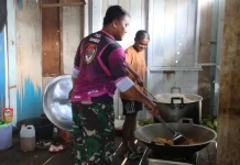 Hangatnya Kemanunggalan di Dapur TMMD 127 Kodim Yawa