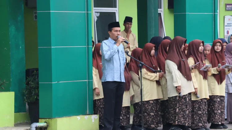 Perkuat Karakter Religius, MAN 2 kota Bukittinggi Resmi Luncurkan 15 P