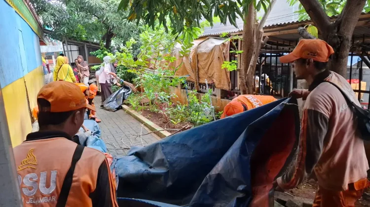 Lapak PKL di Pasar Kincir Ditertibkan SatPolPP
