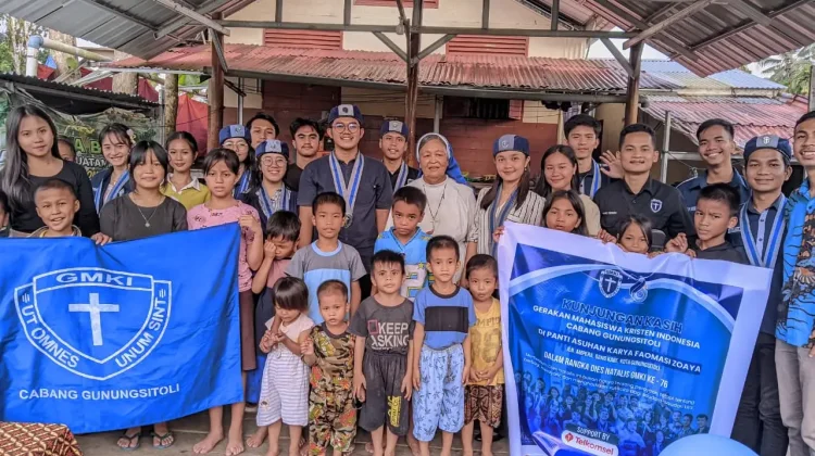 GMKI Gunungsitoli Kunjungan Kasih di Panti Asuhan Karya Faomasi Zoaya