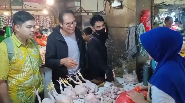 Ayam di Bawah HAP Jelang Ramadan