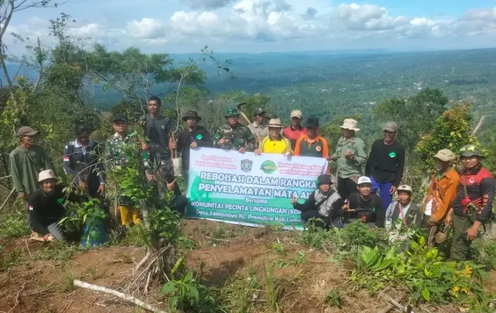 Jaga Resapan Air, 500 Pohon Ditanam di Kawasan Puncak Sriti