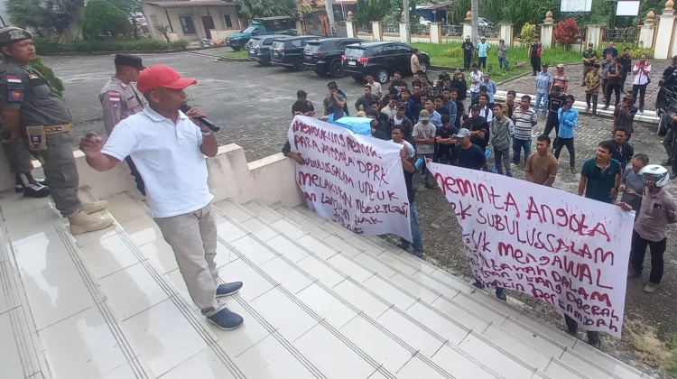 Defisit APBK Subulussalam Membengkak, Masyarakat Unjuk Rasa