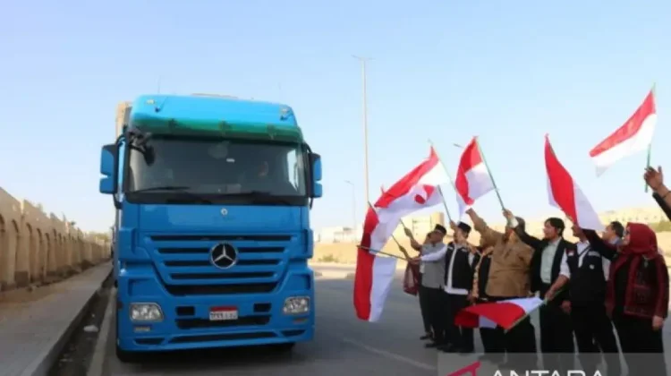 Indonesia Dispatches 10 Container Trucks of Food Aid to Gaza