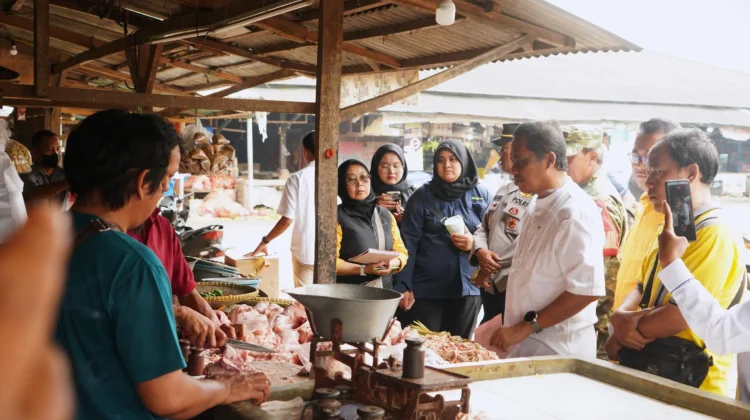Ramadan, Pemkab Subang Sidak Harga Sembako