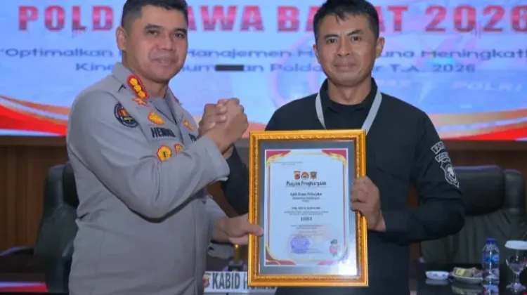 Polresta Bandung Juara 1 Mitigasi Cipta Trending Topic