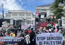 Puluhan Warga Bandung Gelar Aksi Solidaritas untuk Palestina