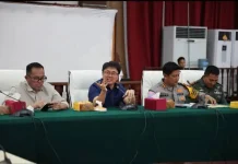 Walikota Pimpin Rapat Penyelesaian Konflik Masyarakat Sindulang