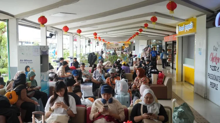 Pengguna Kereta Ramai, Tetap Perhatikan Barang Bawaan Anda!