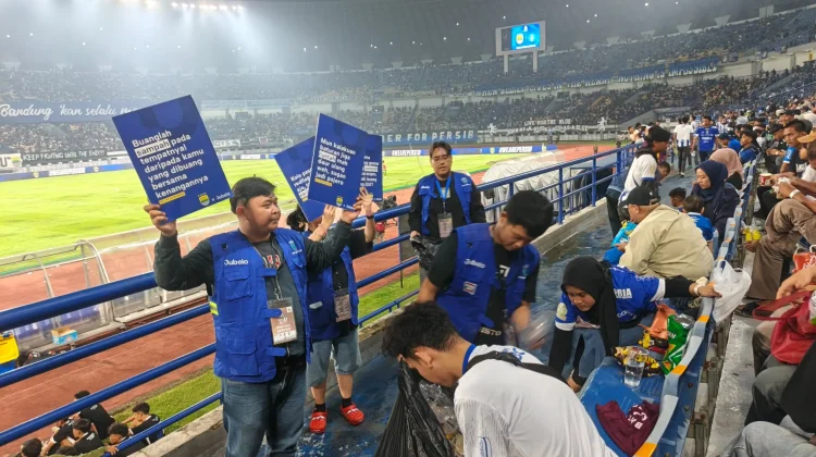 Ribuan Kilogram Sampah Dikelola saat Persib Versus PSBS
