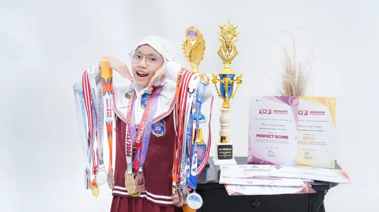 Siswi SD Muhammadiyah 1 Solo Raih Prestasi Matematika Internasional