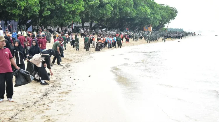 Kodim 0818/Malang-Batu Gerakkan Warga ASRI-kan Balekambang