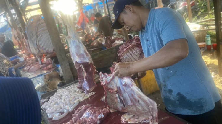 Harga Daging di Singkil Masih Stabil