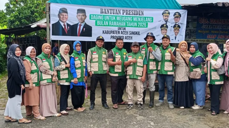 Puluhan Ribu Warga Aceh Singkil Terima Daging Meugang Dari Presiden
