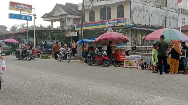 Ekonomi Lesu, Pendapatan Pelaku UMKM di Singkil Awal Ramadan Menurun