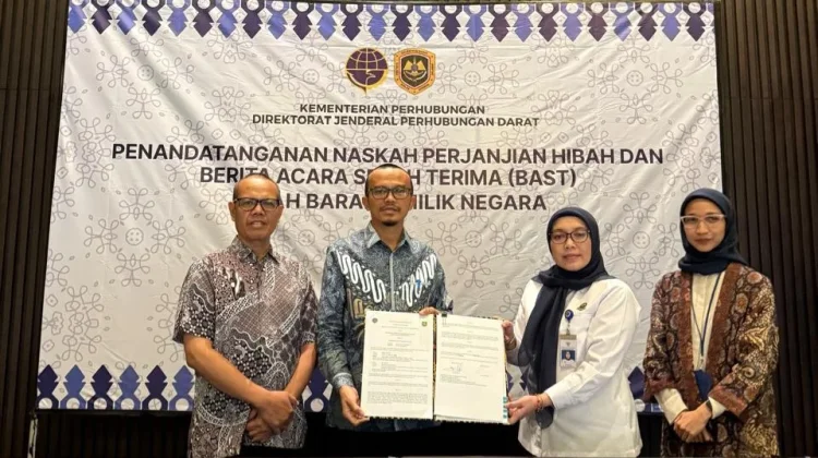 Subulussalam Perkuat Akses Pendidikan Melalui Hibah Bus Kemenhub