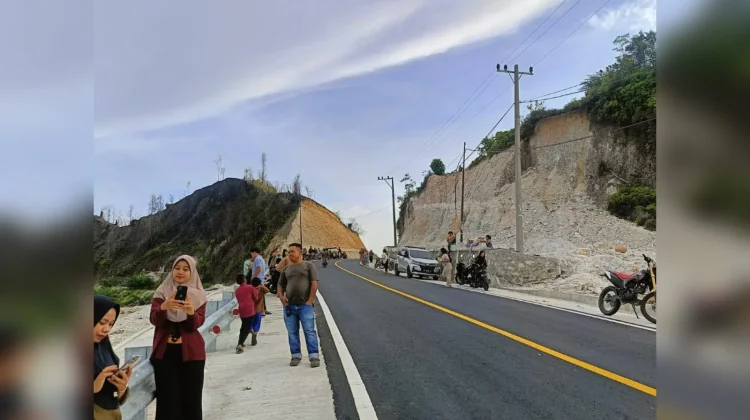 Jalur Danau Paris, Mendadak Ramai Jadi Tempat Ngabuburit Warga