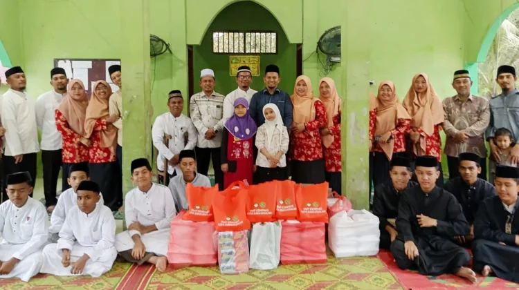 Tebar Kebaikan Ramadan, Kemenag Subulussalam Sambangi Santri Yatim