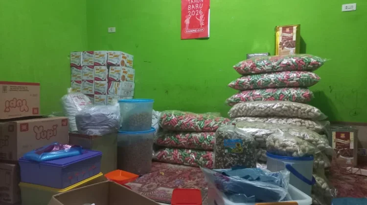 Pedagang Kue Kering Musiman Raup Untung jelang Lebaran