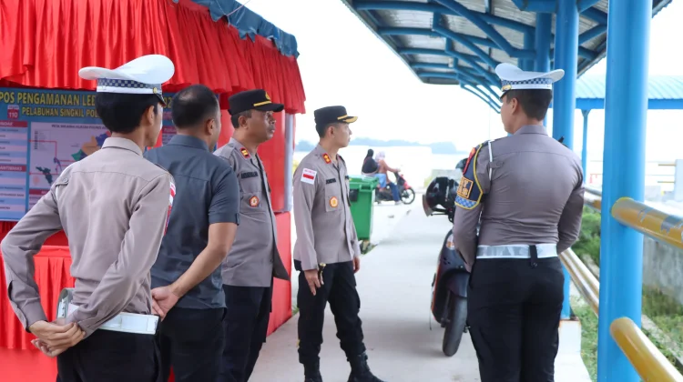 Kapolres Aceh Singkil Cek Pos Pam Pelabuhan Singkil Pastikan Arus Balik Lancar