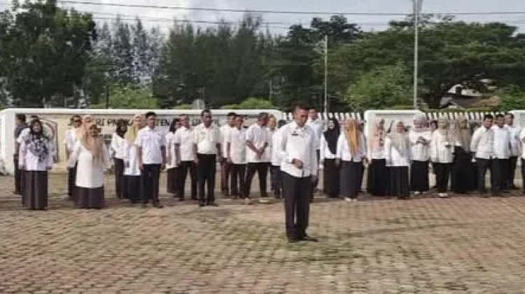 Bupati Singkil  Minta Data ASN Bolos Hari Pertama