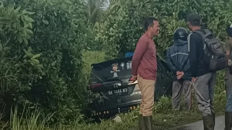 Mobil Travel Terlibat Kecelakaan Tunggal di Aceh Singkil