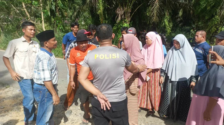 Humas PT Bensuli Sebut Tuntutan Warga Mengarah Pungli, Massa: Kami Terzalimi!