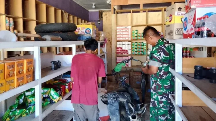 Prajurit TNI di Subulussalam Pantau Pergerakan Harga Sembako