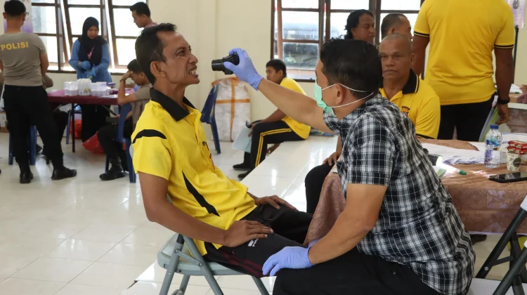 Tim Bid Dokkes Polda Aceh Periksa Kesehatan Personel Polres Aceh Singkil