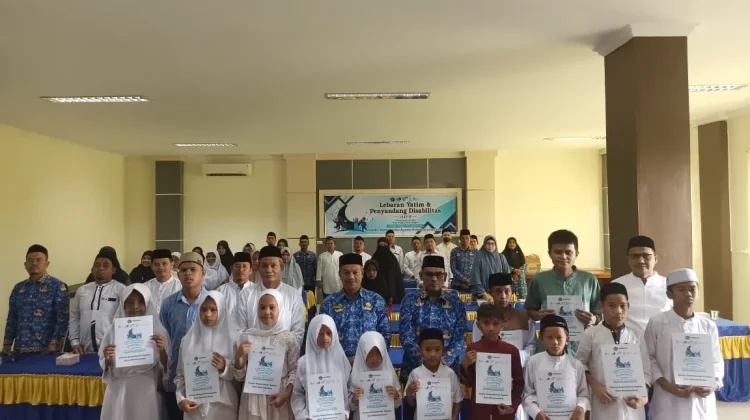 Kemenag Subulussalam Salurkan Santunan Lebaran Yatim dan Disabilitas