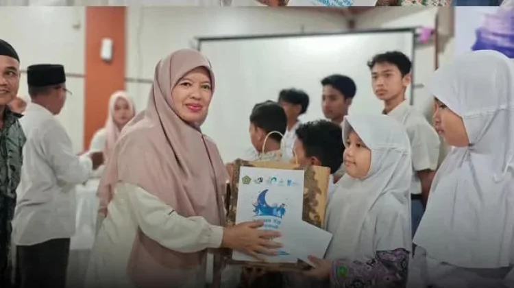 Peringatan 10 Muharram, Kemenag Salurkan Ratusan Paket Bantuan untuk Anak Yatim