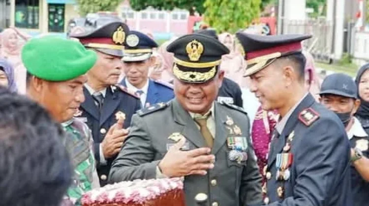 HUT Bhayangkara Ke- 80, TNI Beri Kejutan Kepada Polri di Singkil
